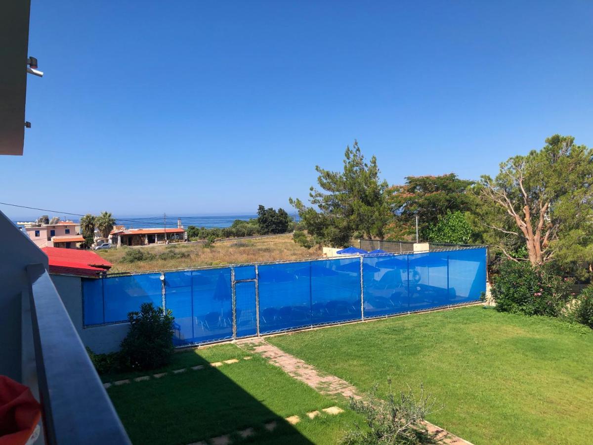 Blue Sky Appartement Frangokastello Buitenkant foto